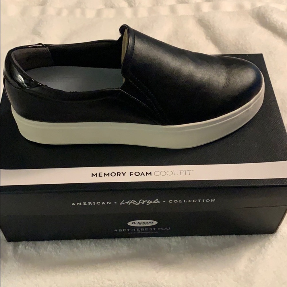 Dr. Scholl Kinney Black Metallic - size 9 1/2